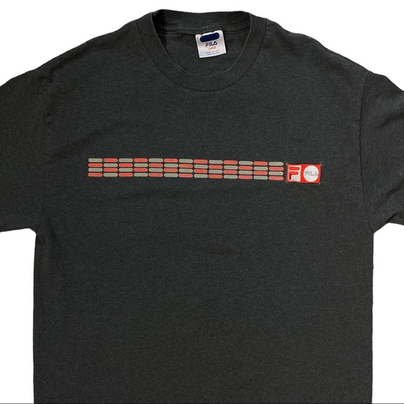 Vintage FILA Embroidered Logo Graphic T Shirt - Picture 1 of 3